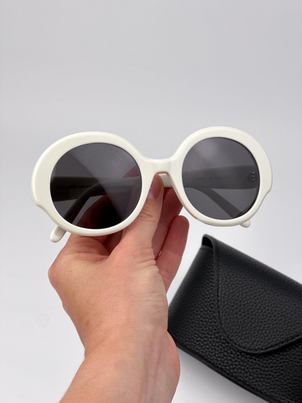 LOEWE LW40135I 25A IVORY ROUND SUNGLASSES